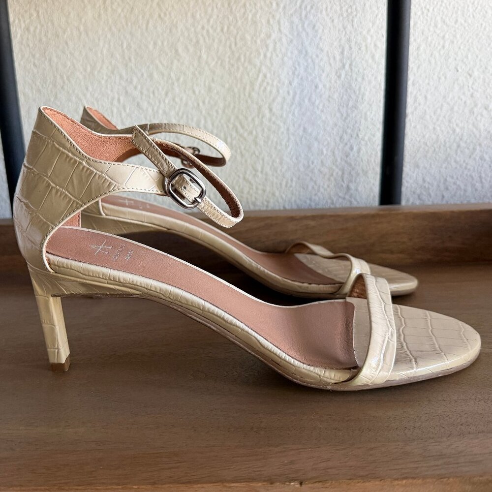 AQUATALIA Rubie Croco embossed leather ankle strap sandals NEW 9.5